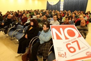 Imagen de los delegados de UGT-Rioja que acudieron ayer a la asamblea convocada por la central.  ::                             JUAN MARÍN