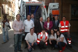 Cruz Roja de Nájera presentó en una fiesta su nueva ambulancia