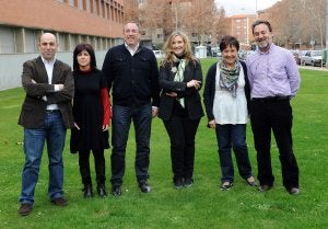Félix Caperos, Ana Belén Martínez, Aldama, Emilia Fernández, Luz Hernáez y José María Rodríguez, ayer en la UR. ::                         M. HERREROS