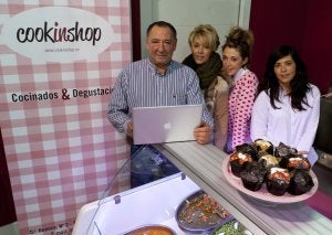 «Trabajar por tu cuenta te asegura un empleo»