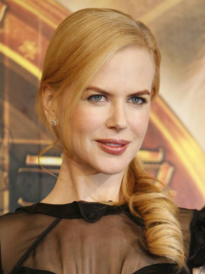 Nicole Kidman, belleza y elegancia en la alfombra roja