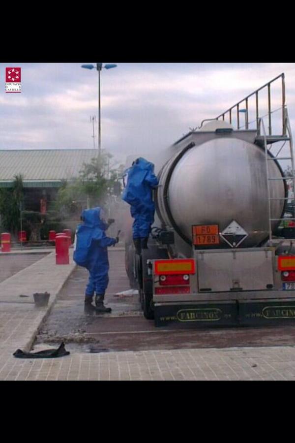 Fuga de ácido en un camión en la AP-7 en Benicarló (Castellón)