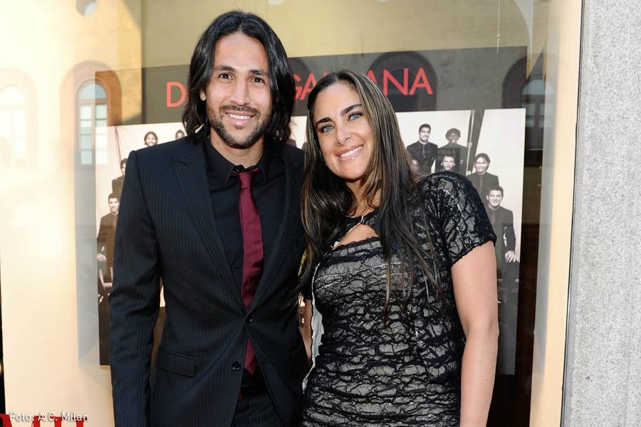 Mario Yepes y su esposa Carolina Villegas.