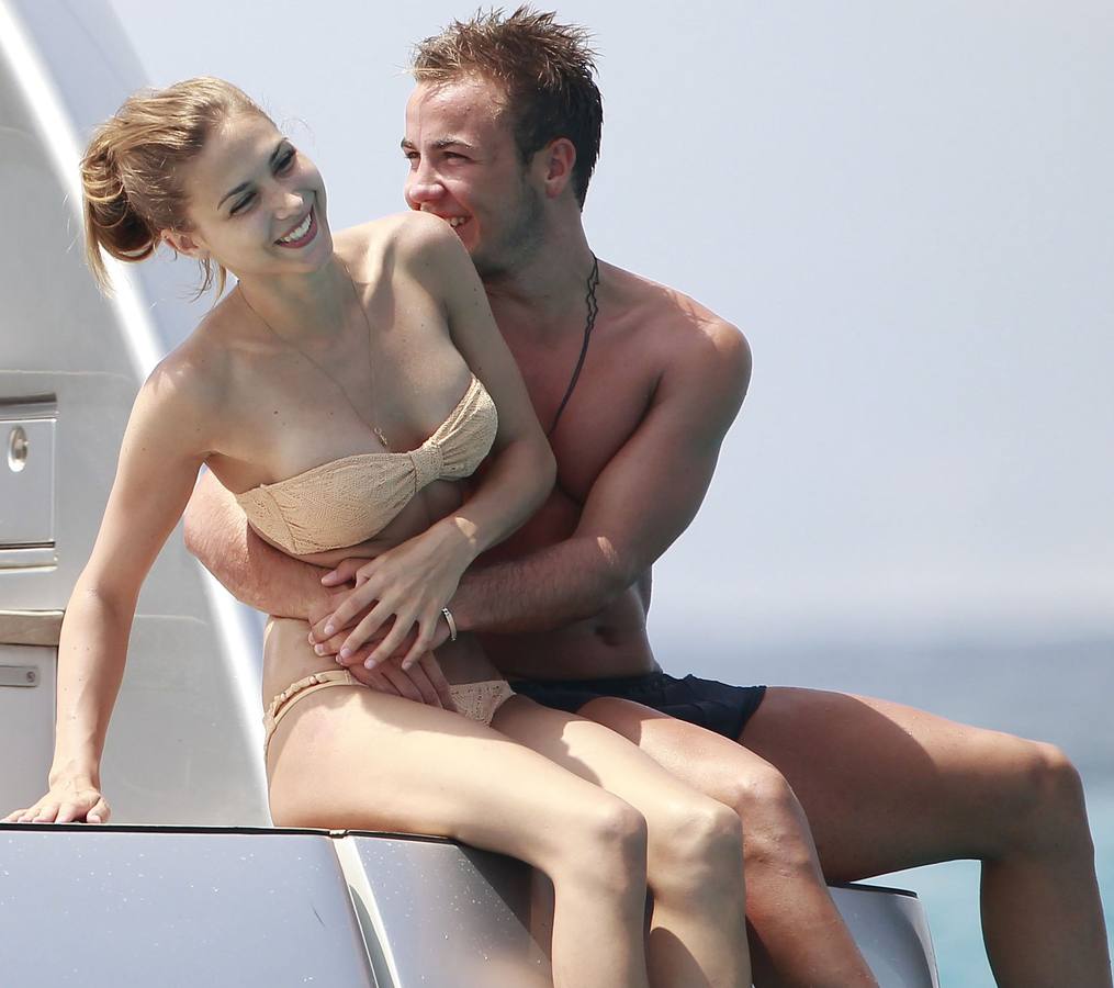 Mario Götze y su novia Ann Kathrin.