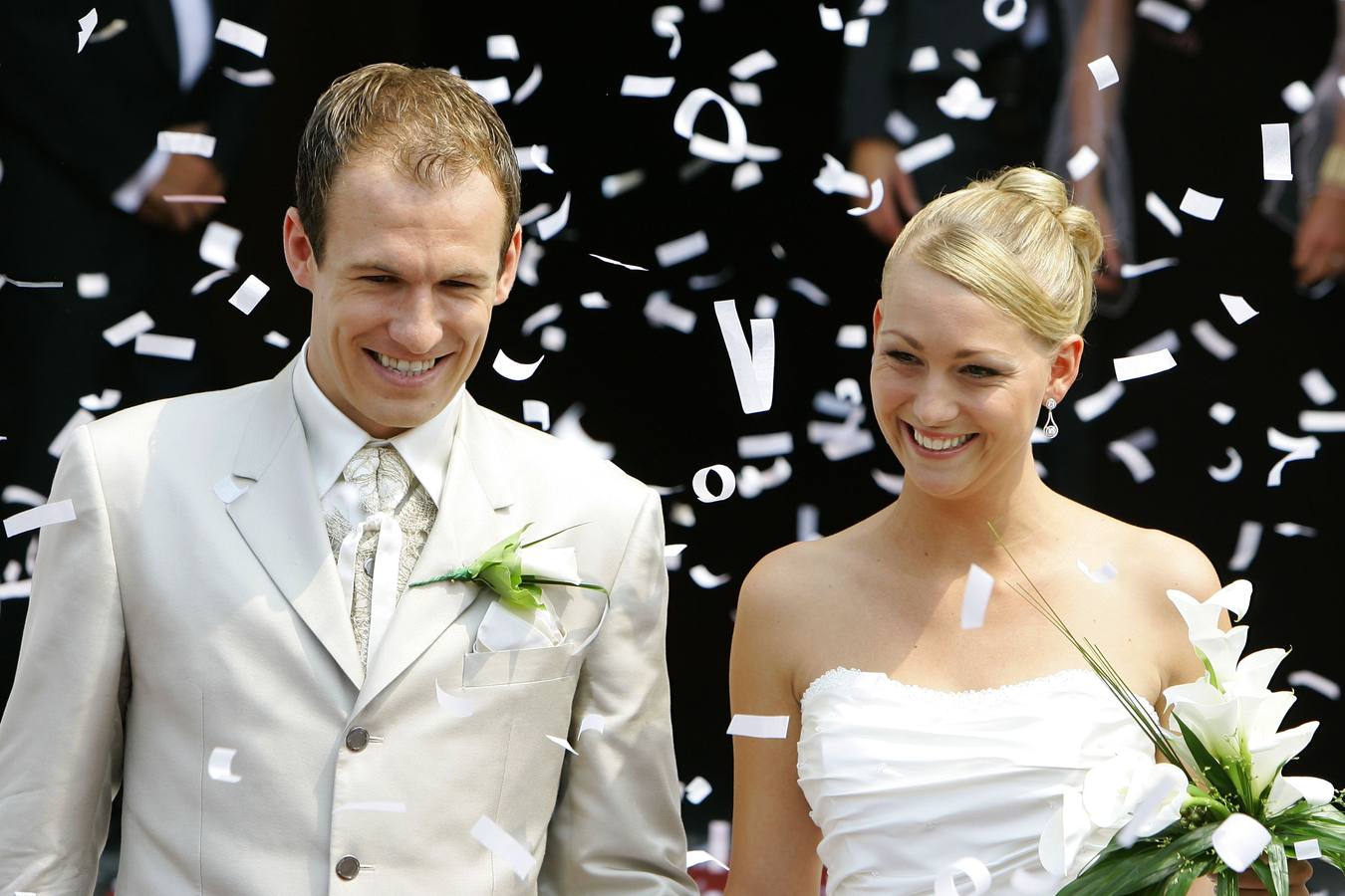 Arjen Robben y Bernardine Elliert en el día de su boda.