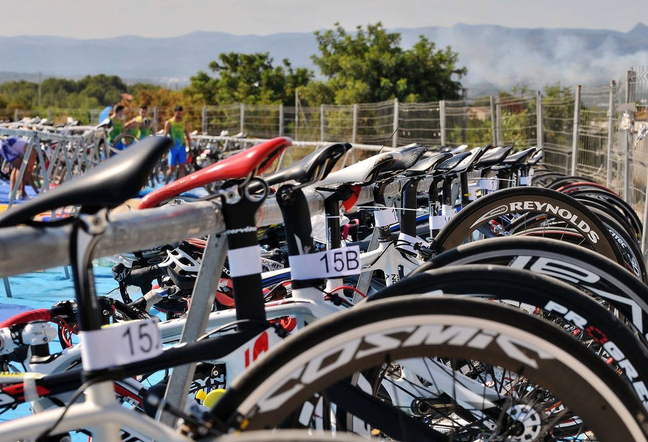 Triatlón por equipos en Bétera