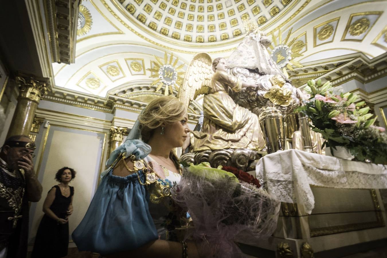 Ofrenda floral de los Moros y Cristianos de Orihuela