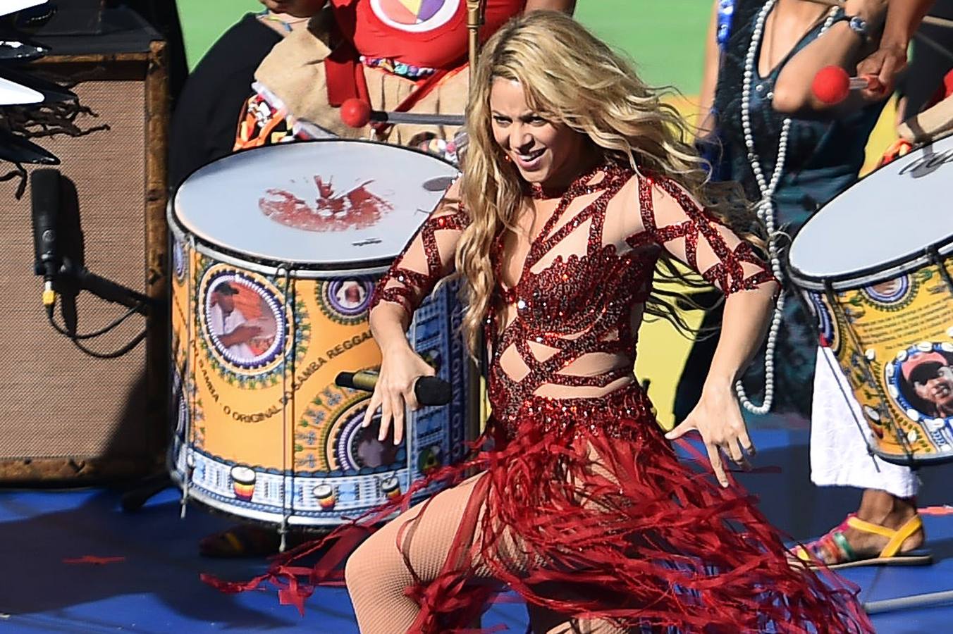 Una clausura con color, música y Shakira