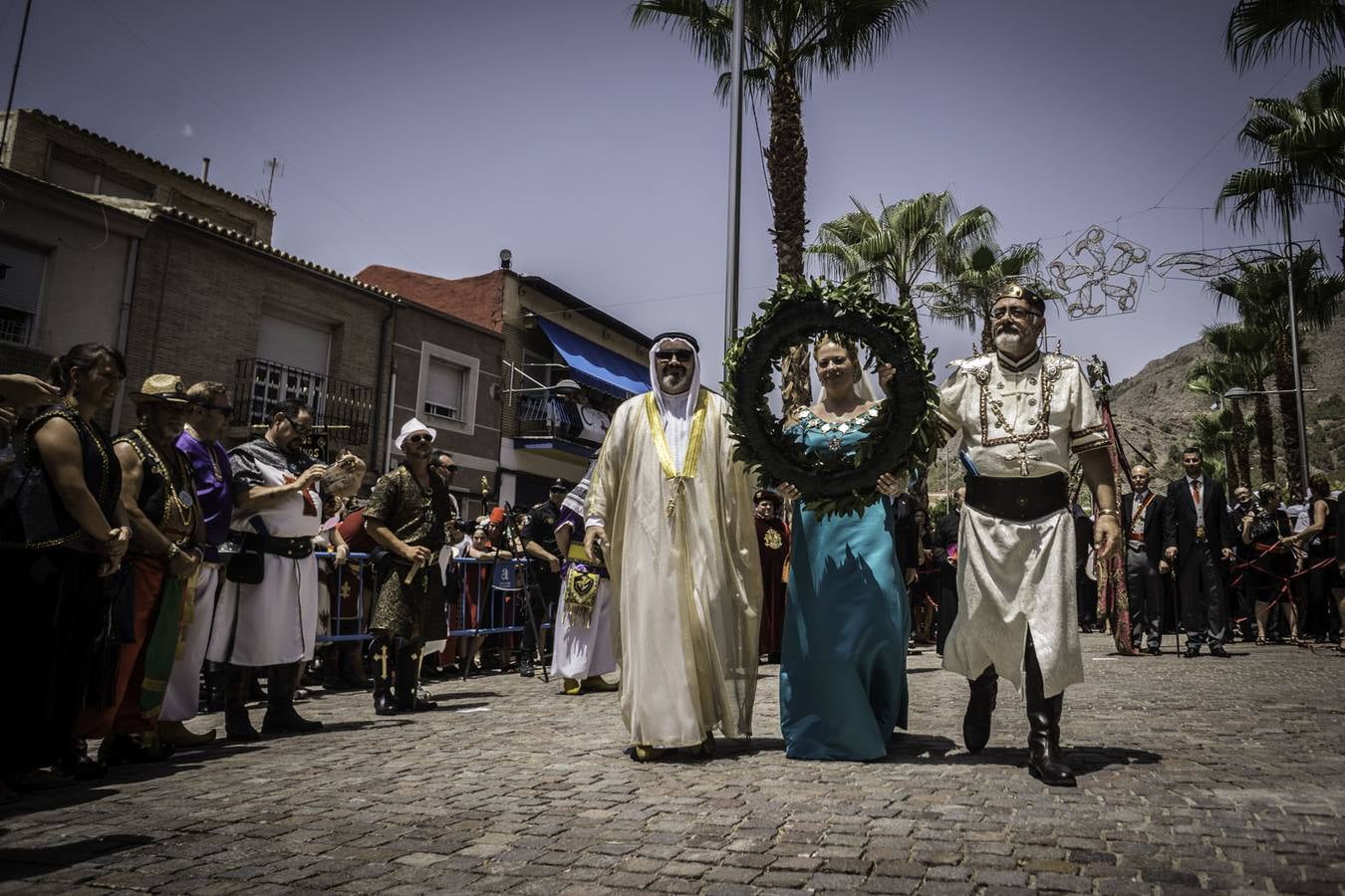 Desfile cívico presidido por la Gloriosa Enseña del Oriol