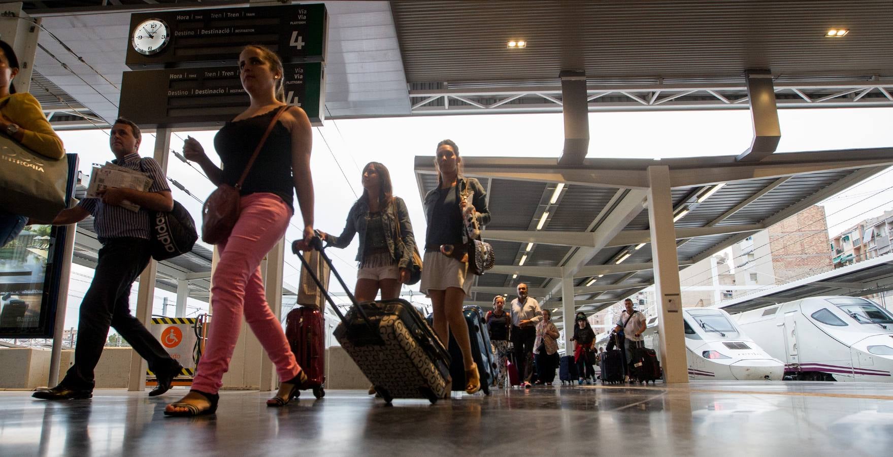 Retraso en la llegada del AVE en Alicante