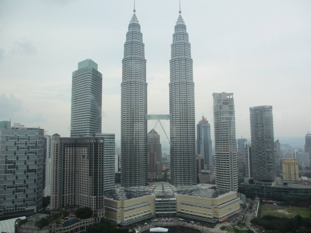 8. Torres Petronas (Kuala Lumpur - Malasia, 1998): 452 metros y 88 plantas. 