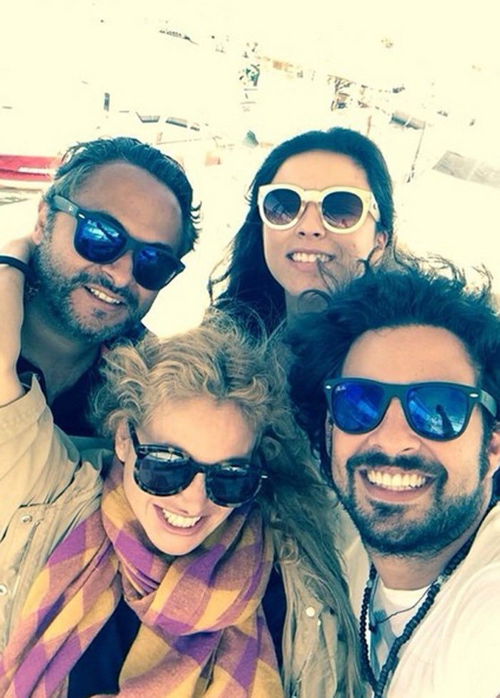 Paulina Rubio disfruta de sus vacaciones en Grecia