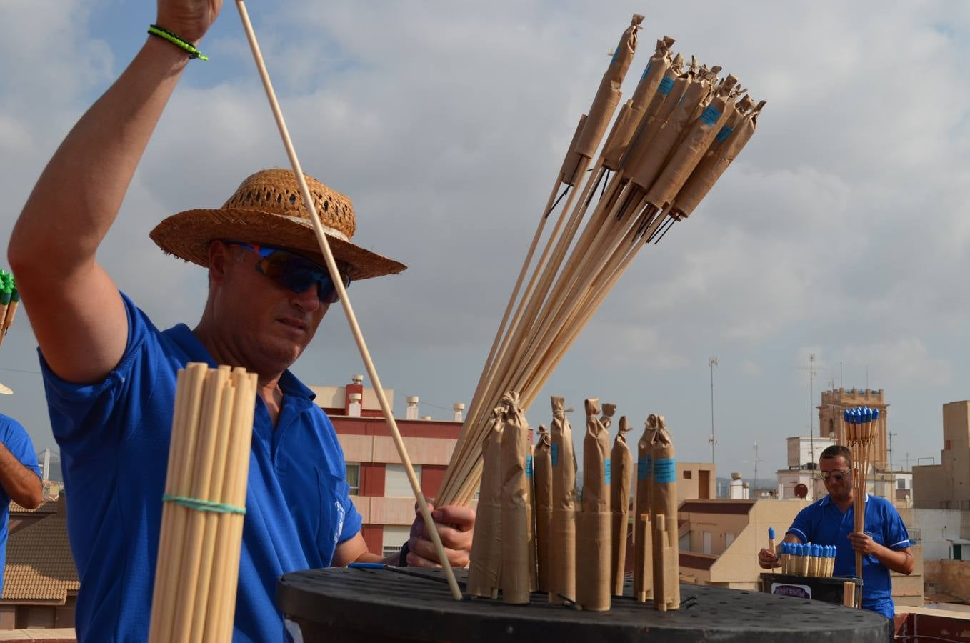 Comienza la instalación de las palmeras para la Nit de l&#039;Albà