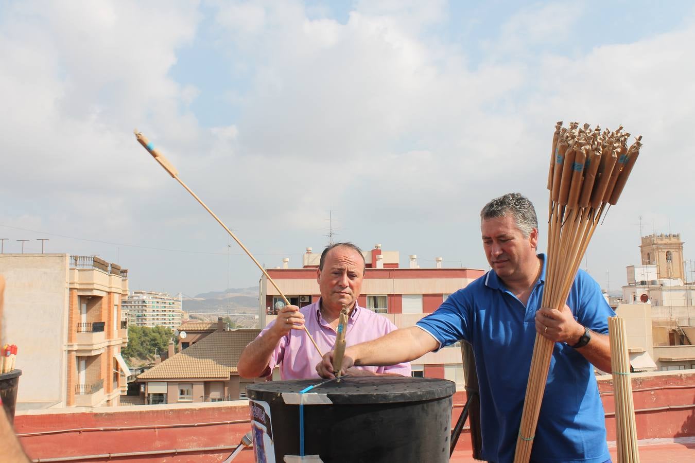 Comienza la instalación de las palmeras para la Nit de l&#039;Albà