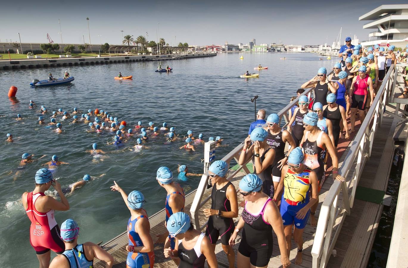 Quinta edición del triatlón &#039;Toro Loco&#039; Valencia