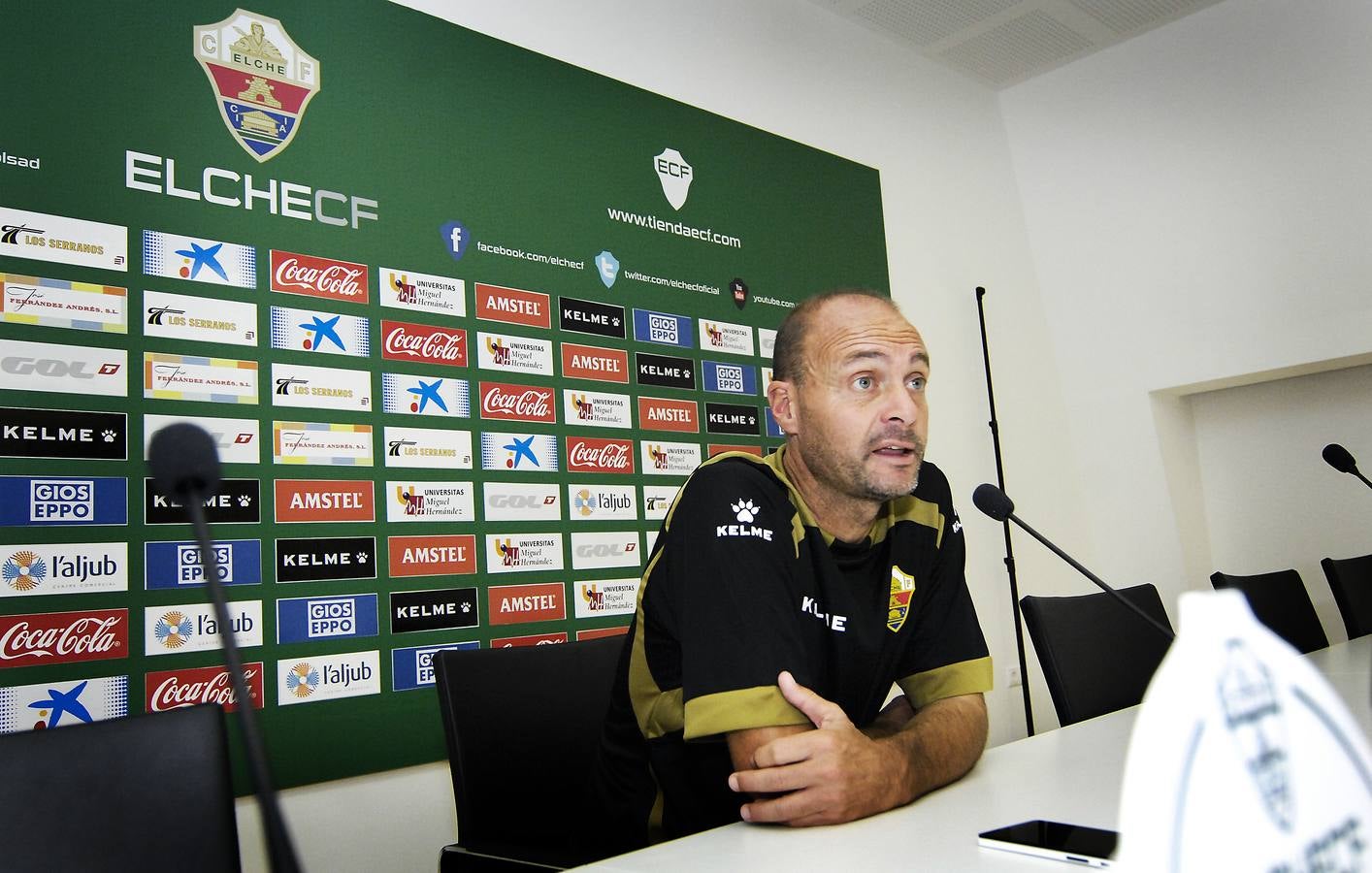 «La comisión deportiva del año pasado gastó dinero de más