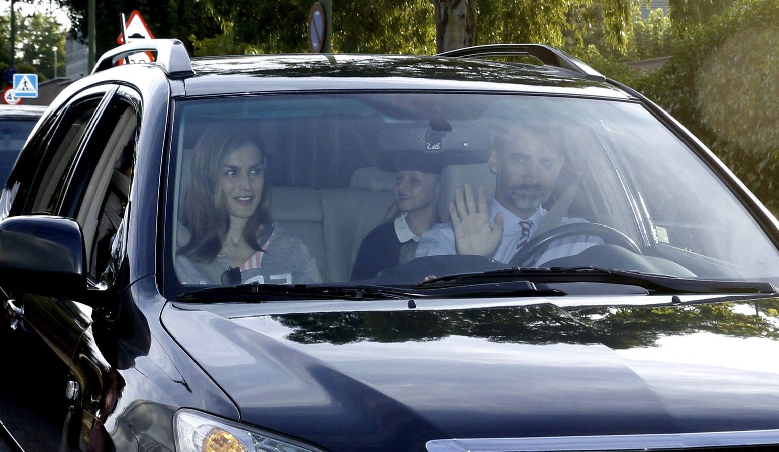 Primer día de colegio para las hijas de los Reyes