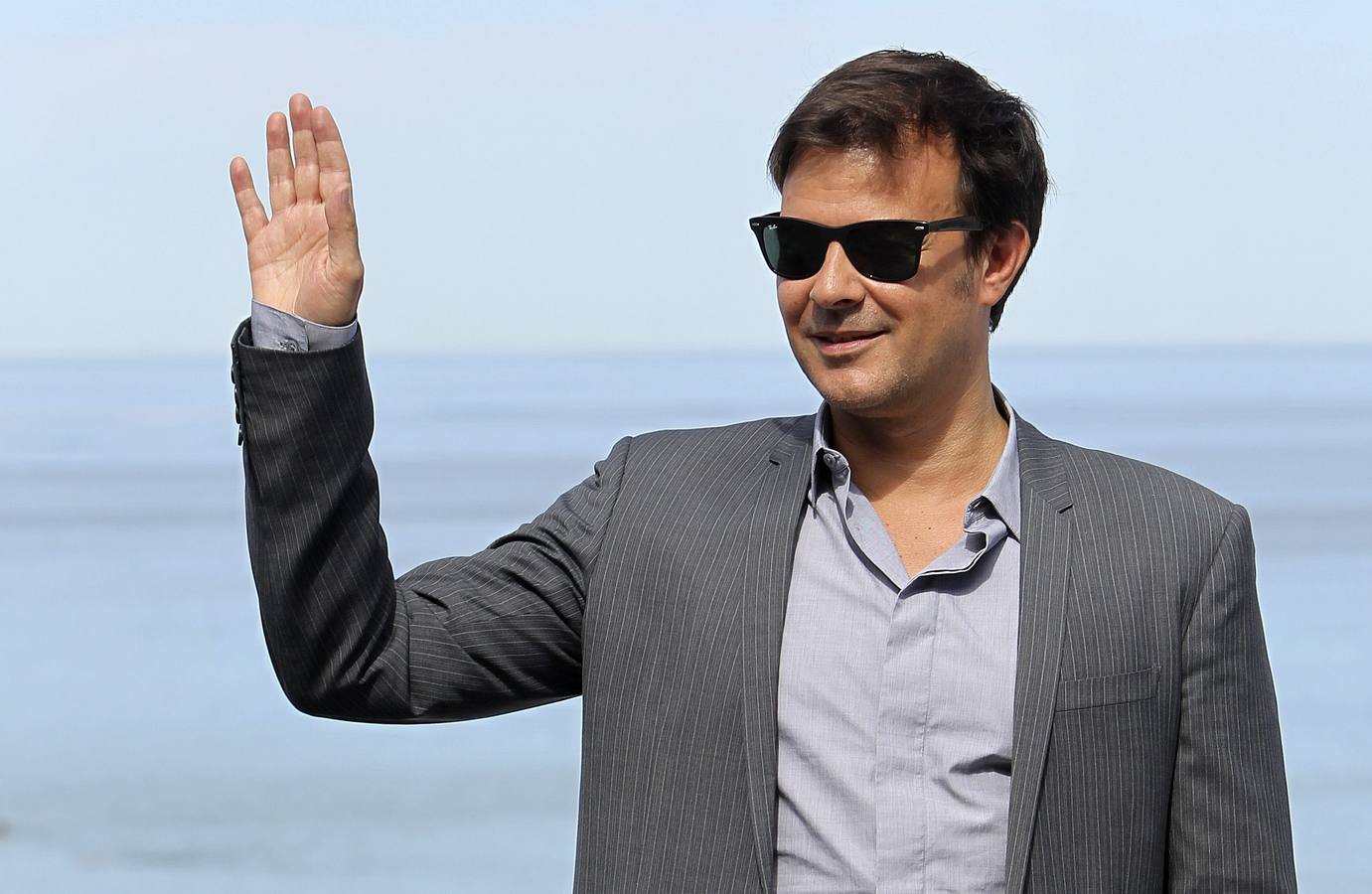 El director francés François Ozon posa en la 62 edición del Festival de Cine San Sebastián, donde ha presentado su trabajo 'Une nouvelle amie'.