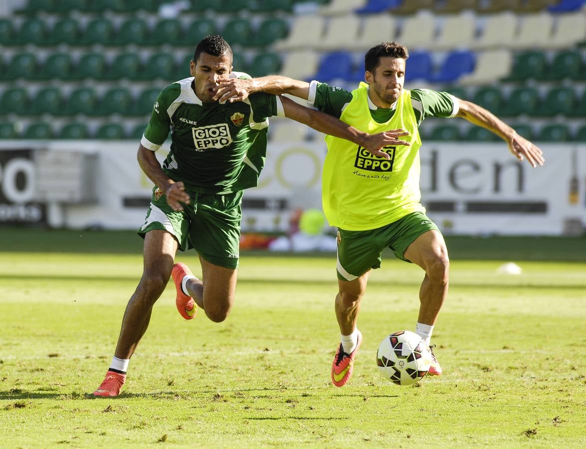 El Elche se prepara para el Almería