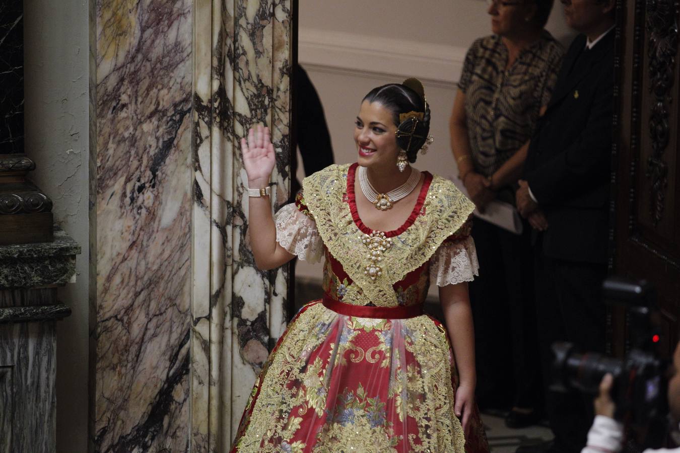 Proclamación de Estefanía López y María Donderis como falleras mayores de Valencia 2015