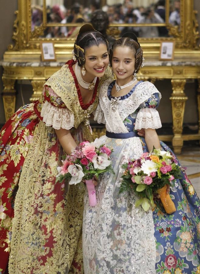 Proclamación de Estefanía López y María Donderis como falleras mayores de Valencia 2015