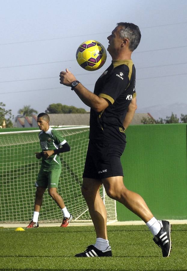 Entrenamiento del Elche CF con Mudingayi