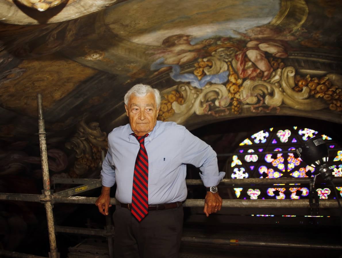 El restaurador de la Capilla Sixtina visita las obras de los frescos de San Nicolás