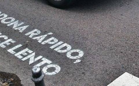 Pasos de cebra con mensaje