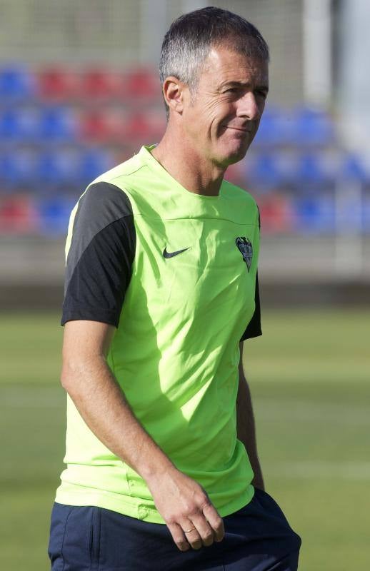 Primer entrenamiento del Levante con Lucas Alcaraz