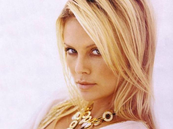 Las imágenes más sexys de Charlize Theron