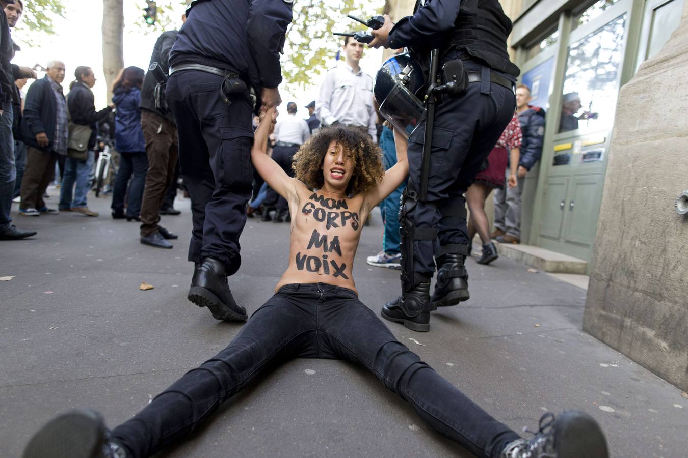 Protesta de Femen en París