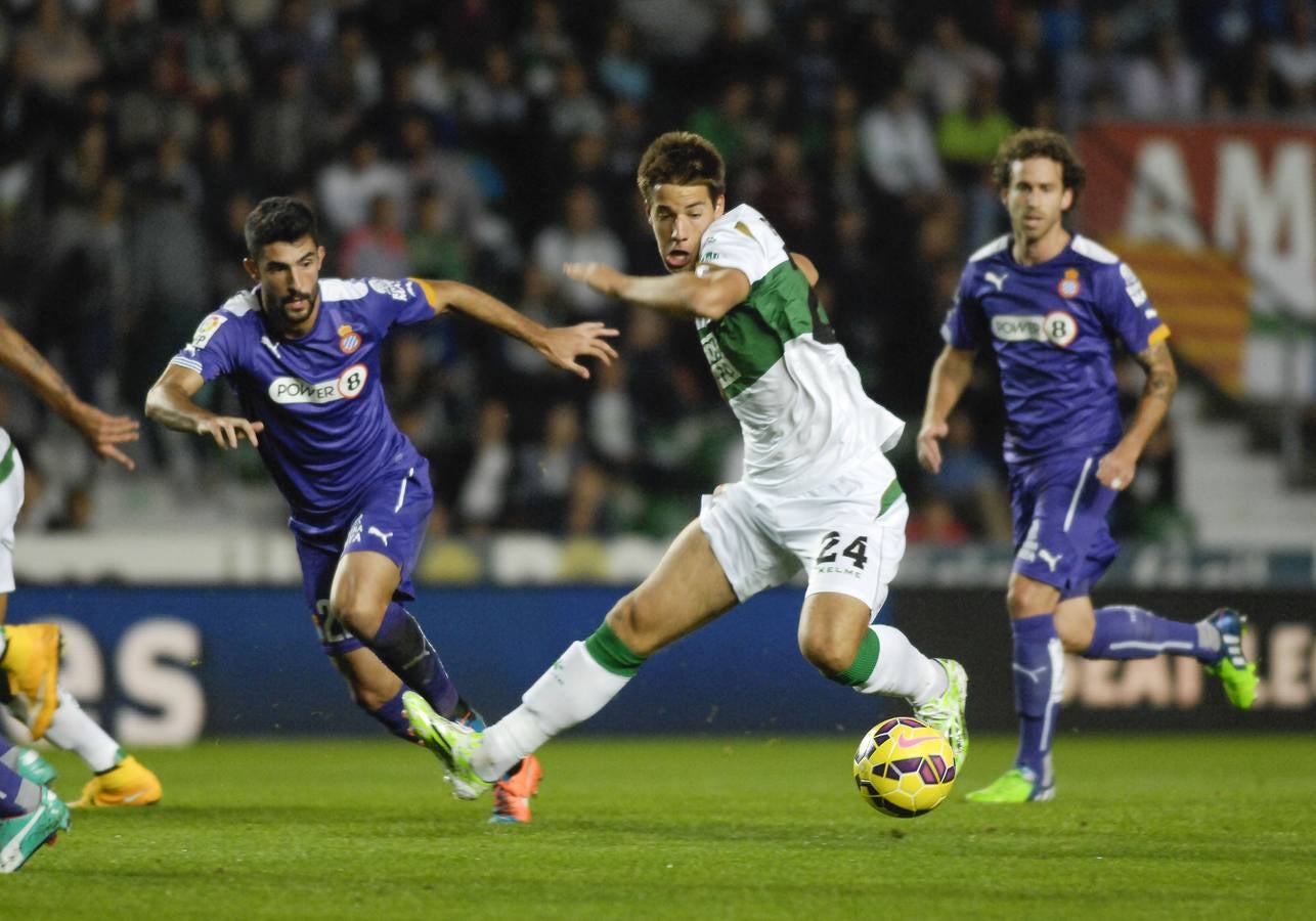 El Elche logra la victoria ante el Espanyol