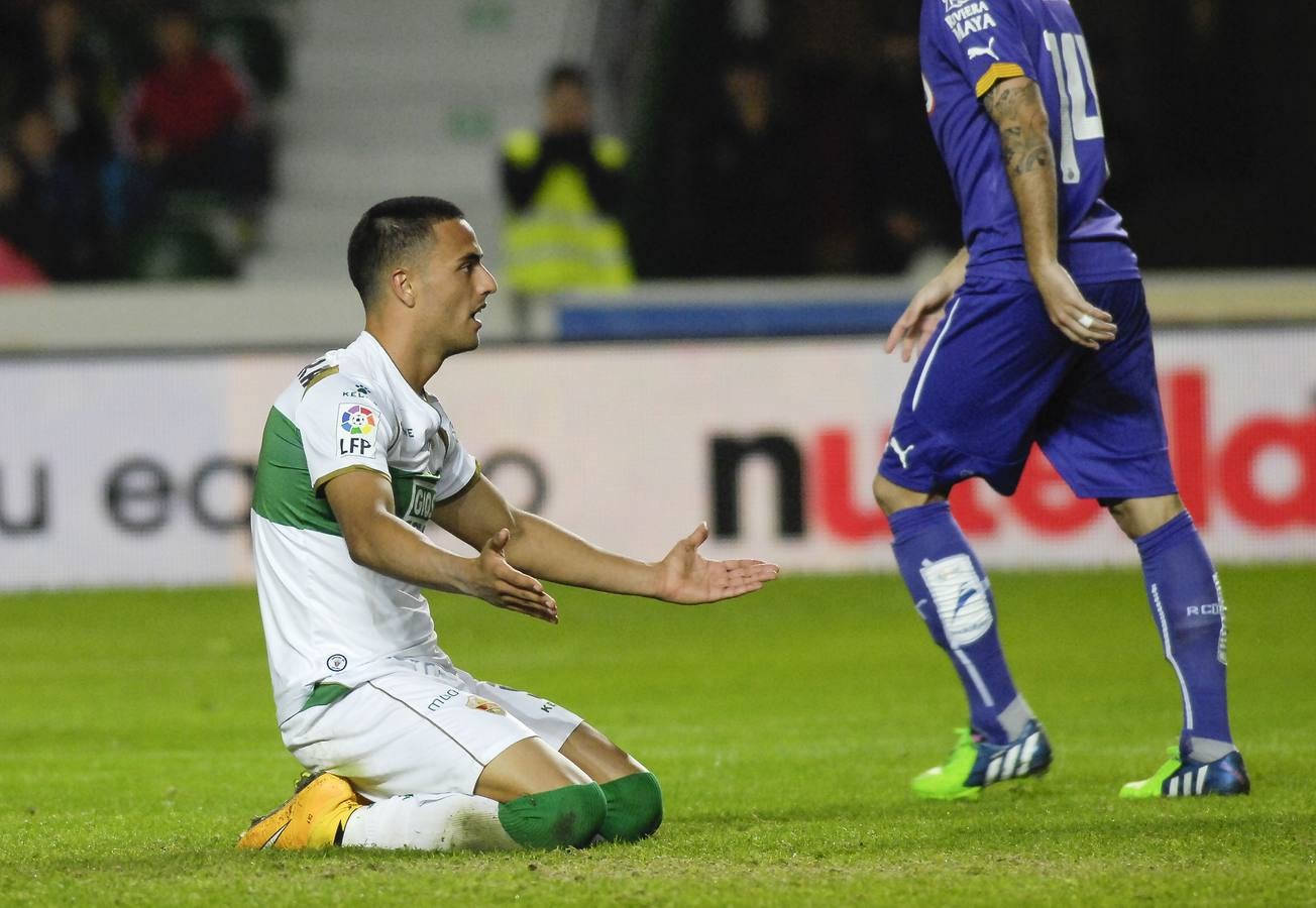 El Elche logra la victoria ante el Espanyol