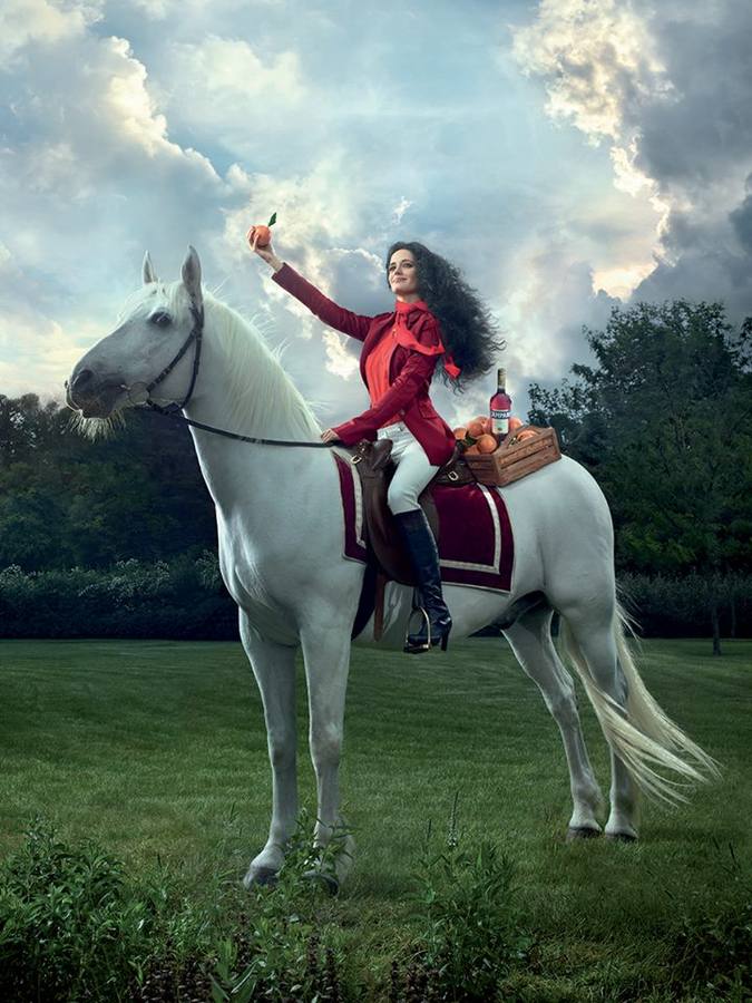 Eva Green protagoniza el calendario Campari