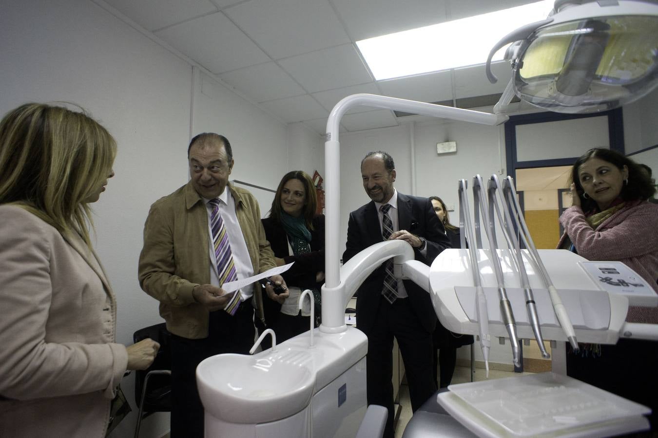 Sanidad dota de Odontopediatría a Catral y Bigastro y evita las visitas a Orihuela