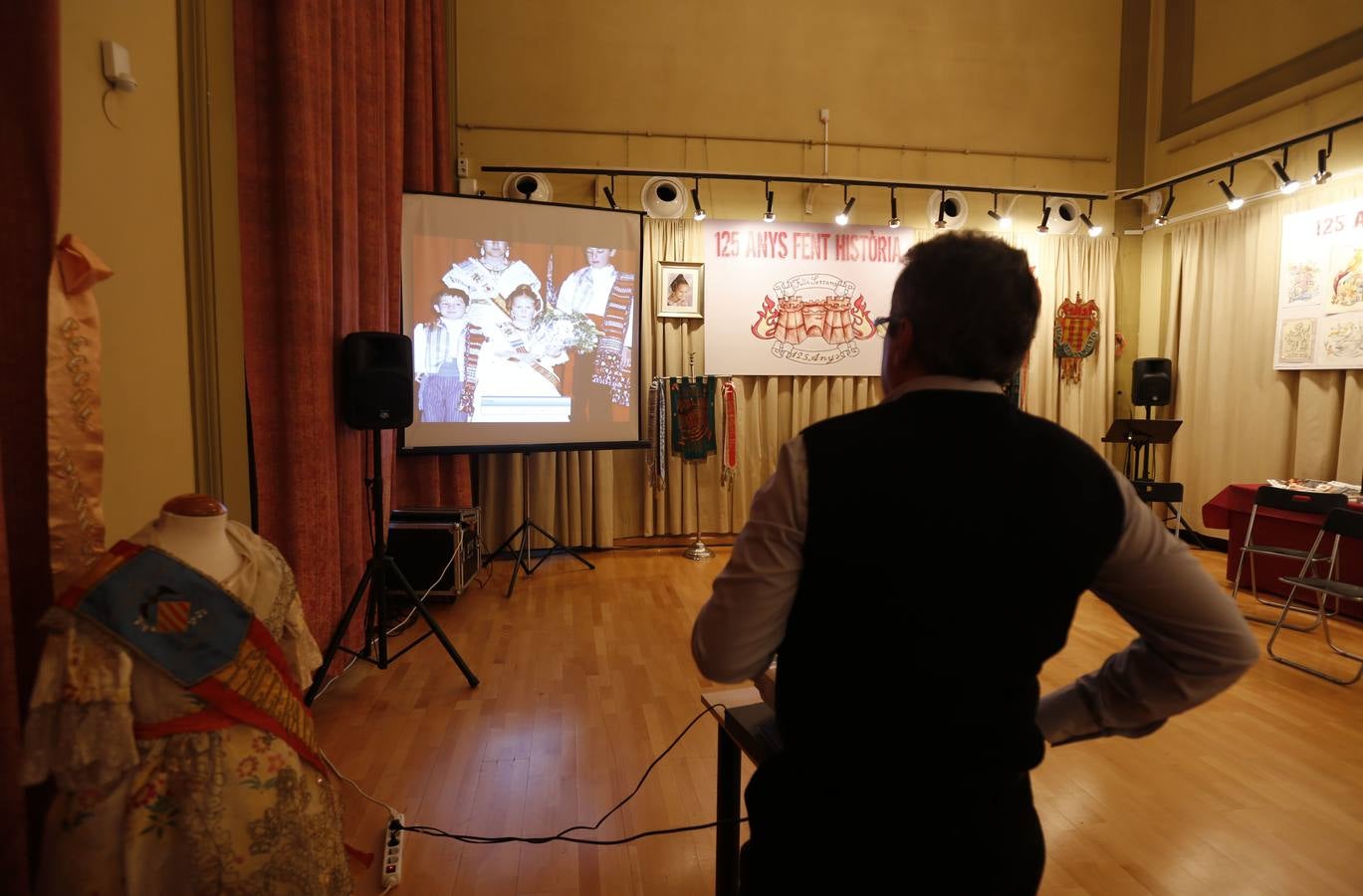 Exposición de la falla Serranos-Plaza de los Fueros por su 125.º aniversario