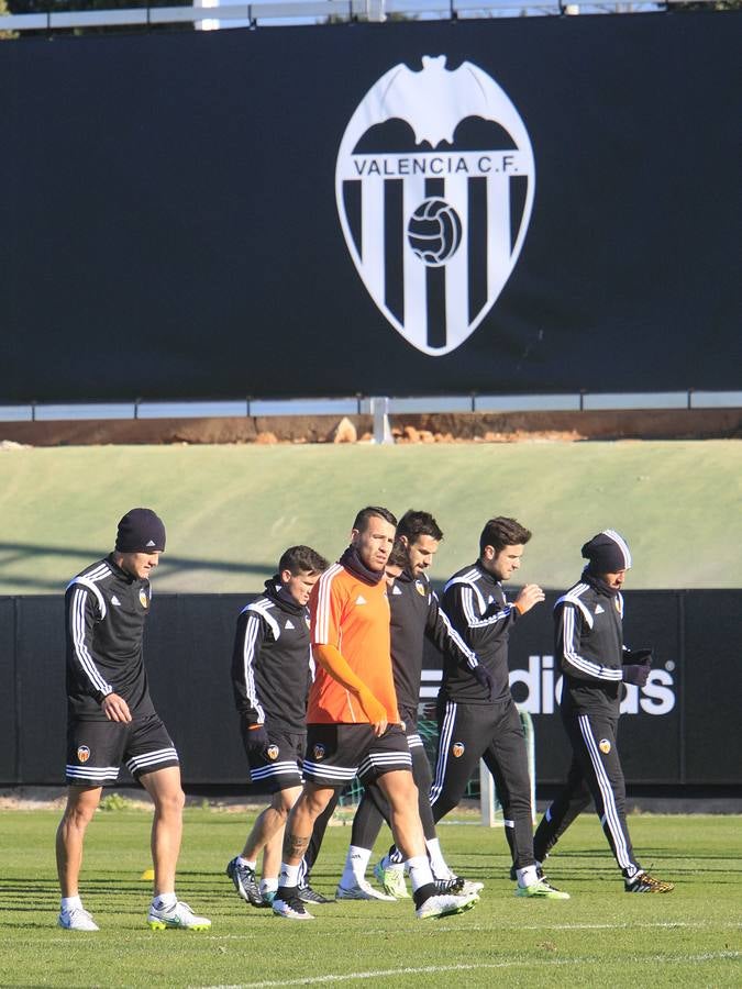 El Valencia se prepara para recibir este domingo al Granada