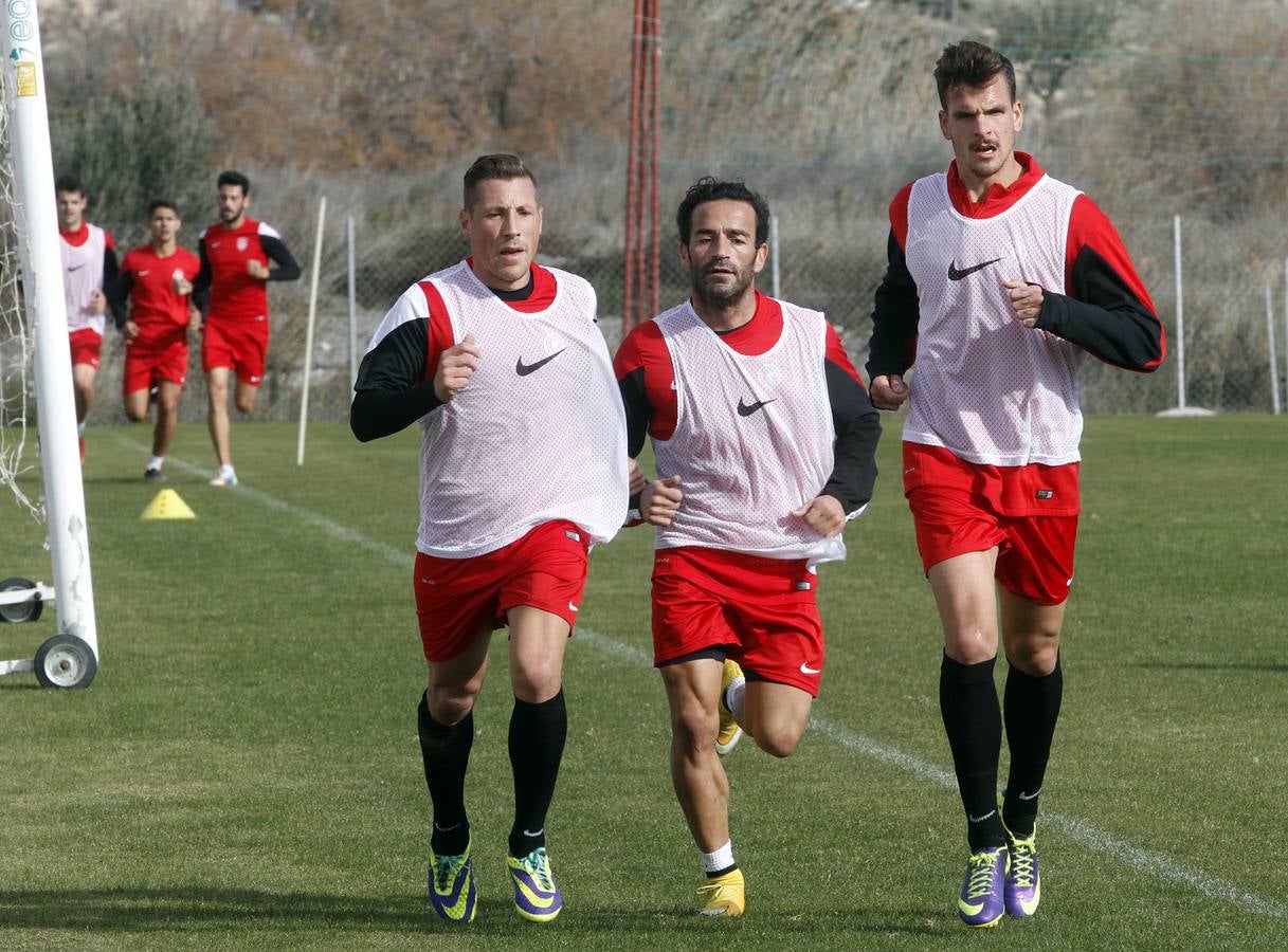 Primer día de entrenamiento de Kiko Femenia