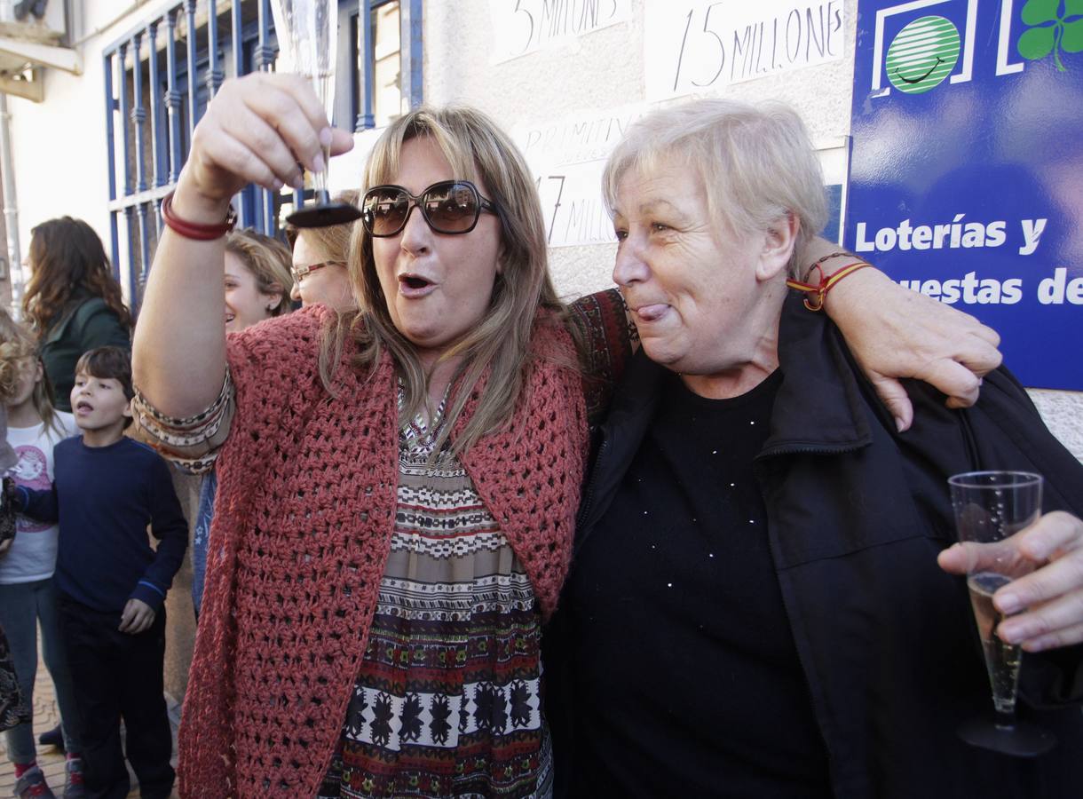 El Gordo (13437) cae en l'Eliana. 