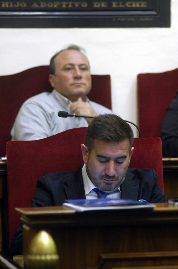 Pleno en el Ayuntamiento de Elche