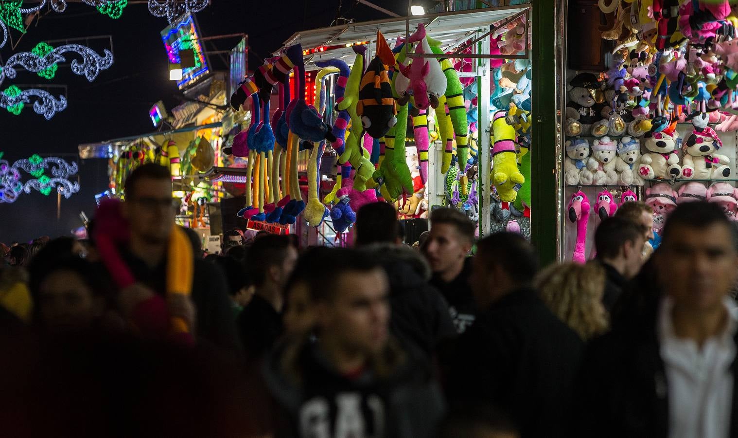 La Navidad de Alicante en la playa y en la feria