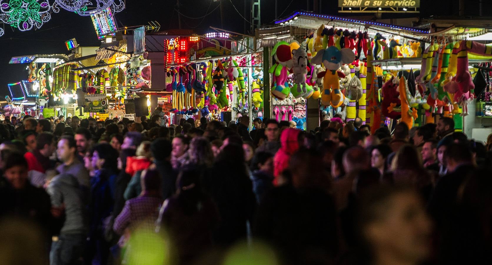 La Navidad de Alicante en la playa y en la feria