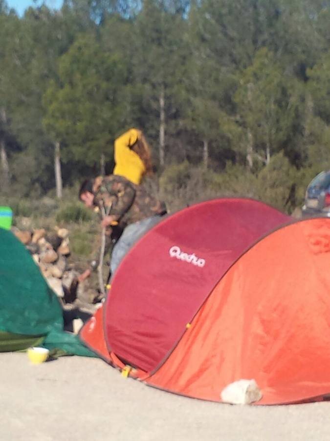 Una &#039;rave&#039; ocupa el aeródromo de Benagéber desde Nochevieja