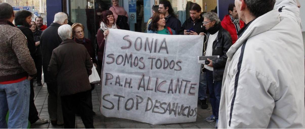 Protestas ante un desahucio en Alicante