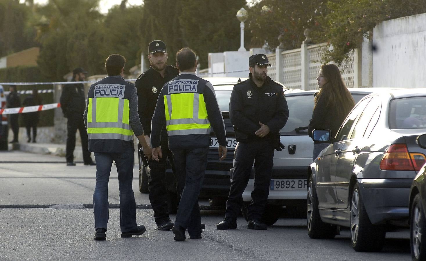 Un hombre mata a su expareja y a su excuñada y se ahorca en Elche