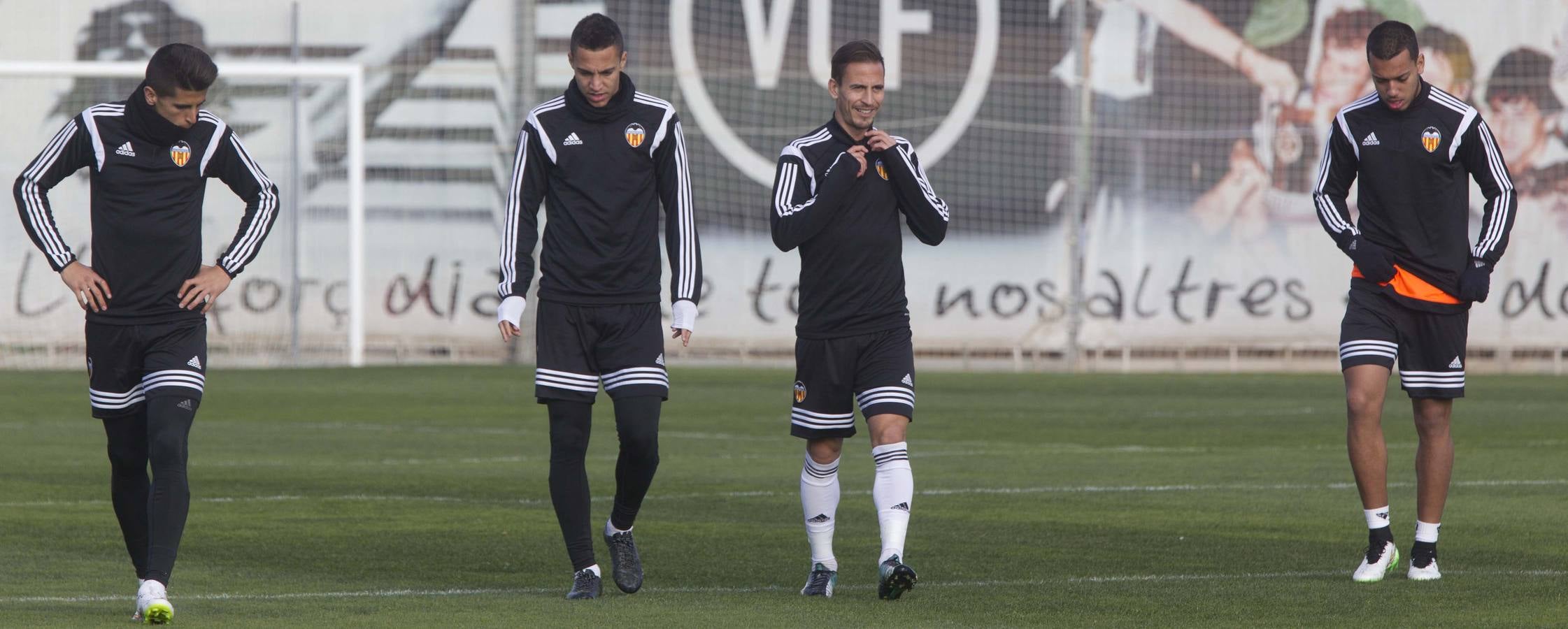 El Valencia prepara su partido contra el Espanyol