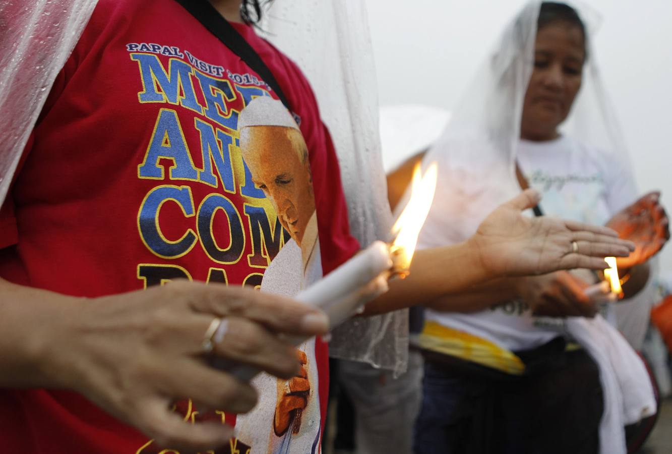 Lombardi ha participado en una rueda de prensa conjunta con el arzobispo de Manila, el cardenal Luis Antonio Tagle, quien ha confesado que el Pontífice le preguntó incrédulo durante toda la jornada cuánta gente había.