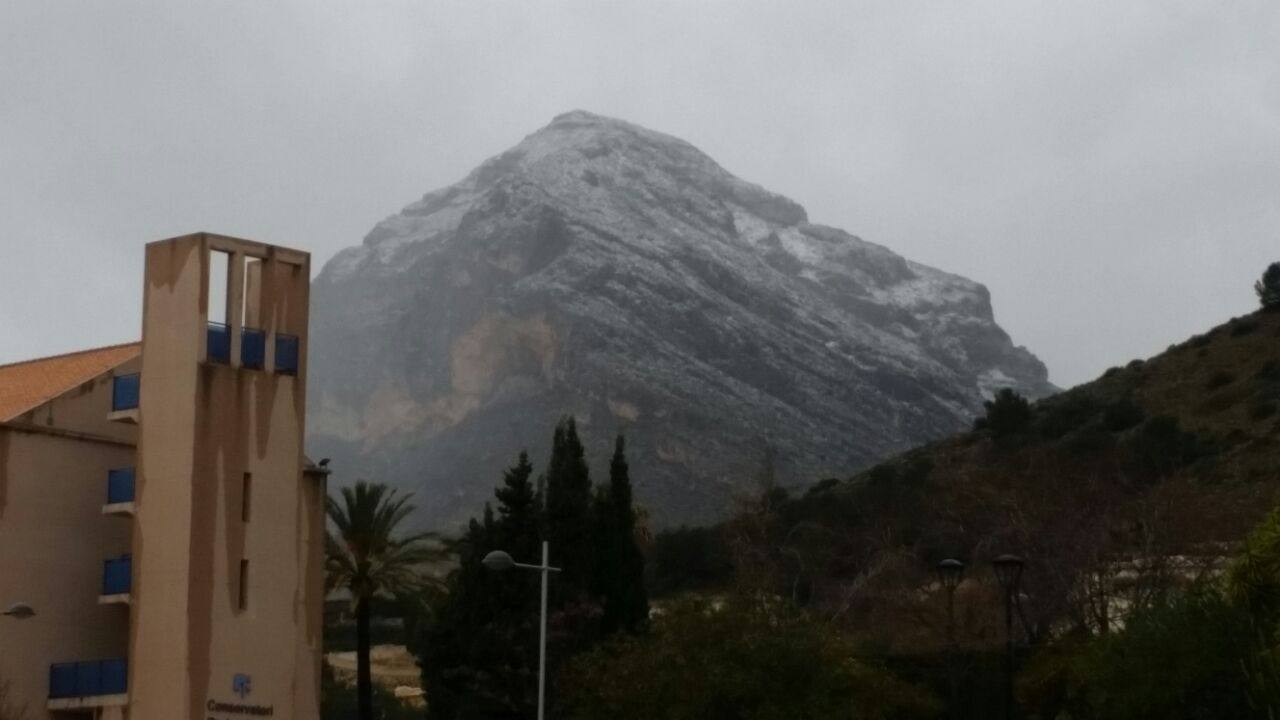 Nieve en el Montgó. 