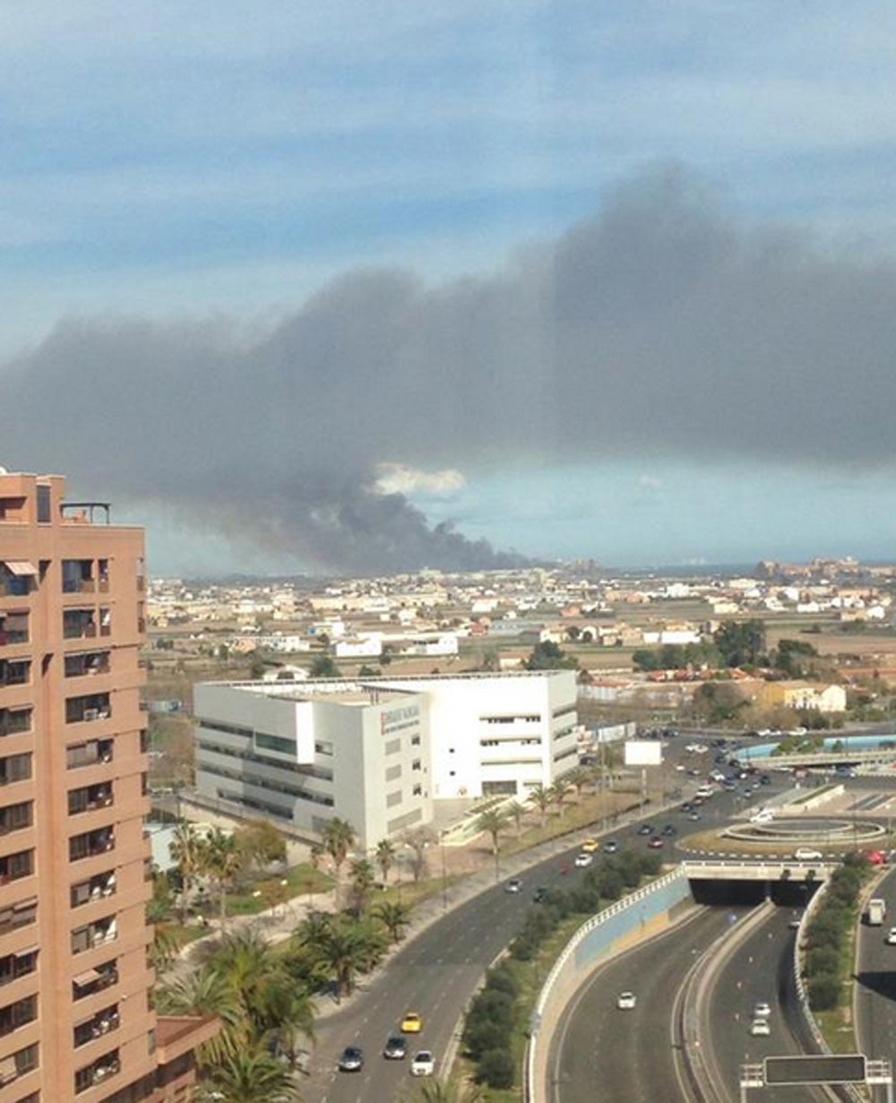 El incendio, desde Valencia. 
