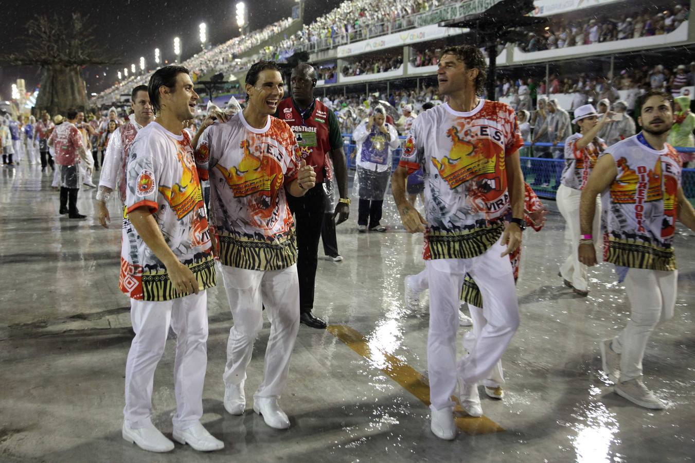 David Ferrer y Rafael Nadal desfilan en el Carnaval de Río de Janeiro